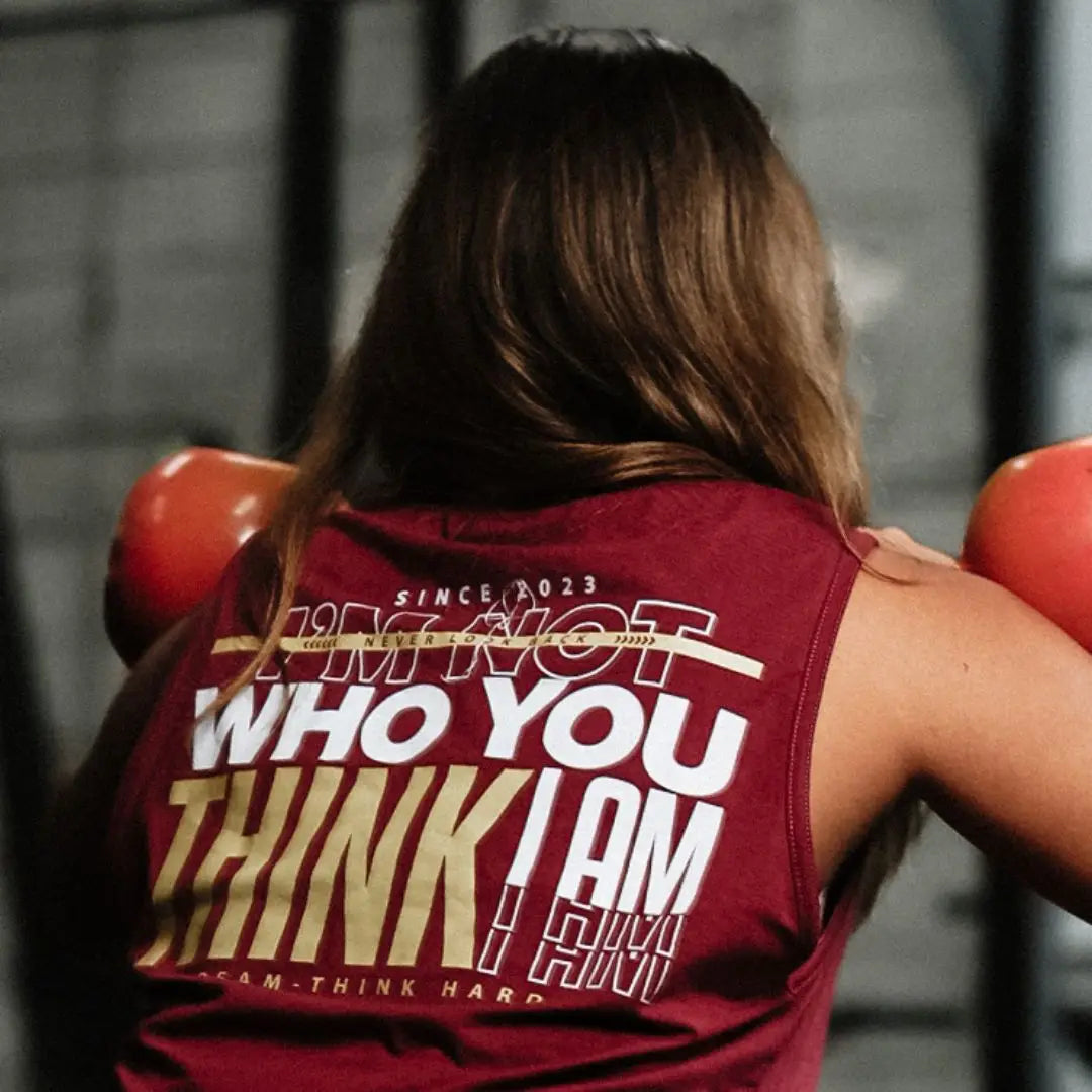 CAMISETA CROP TOP THINK HARD