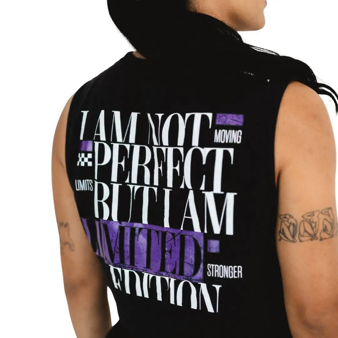 CAMISETA CROP TOP LIMITED EDITION